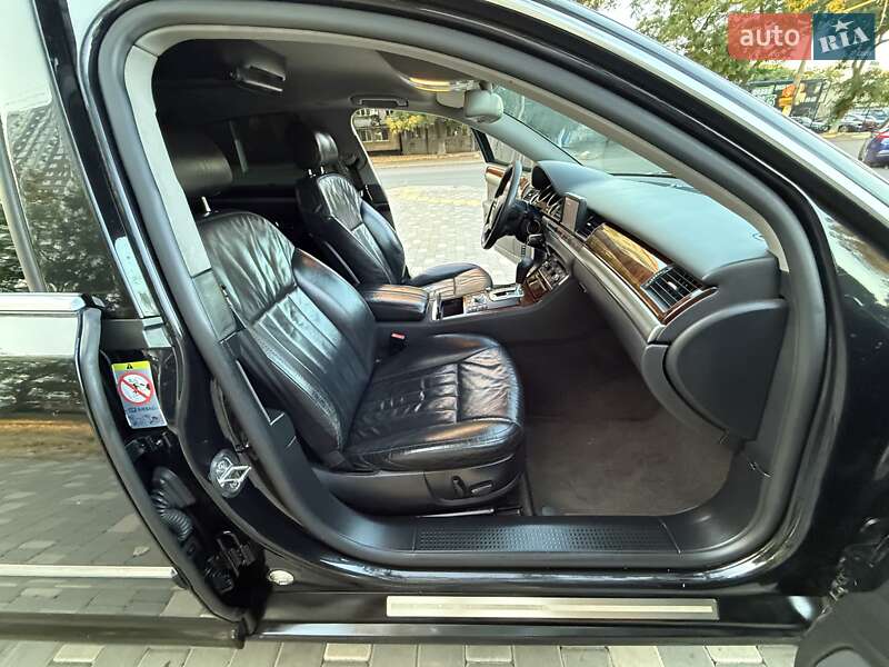 Седан Audi A8 2006 в Одесі