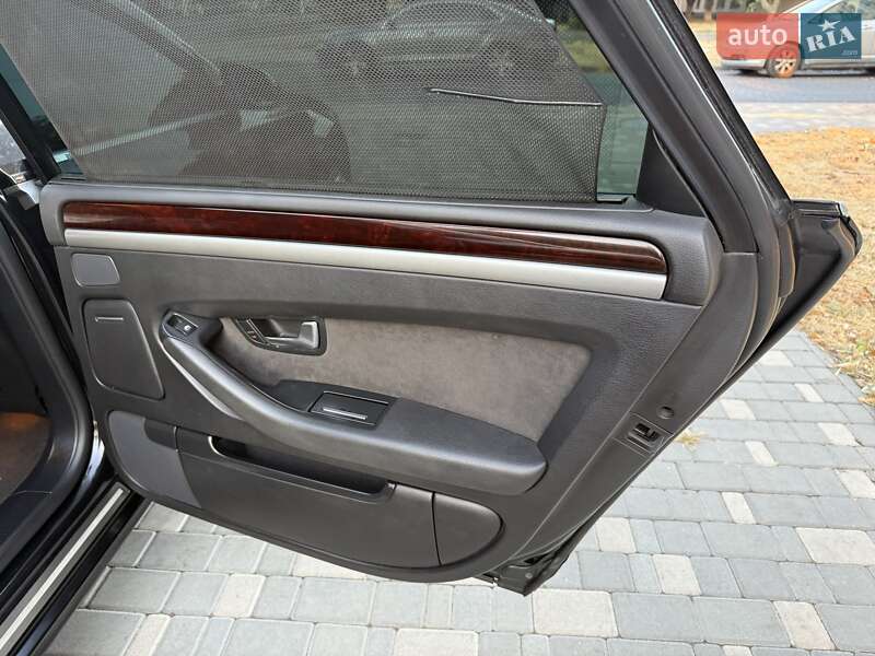 Седан Audi A8 2006 в Одесі