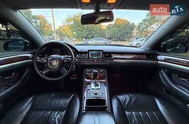 Седан Audi A8 2006 в 