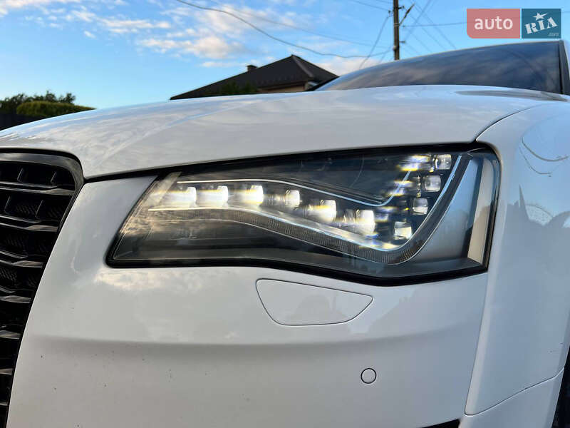 Седан Audi A8 2011 в Запорожье