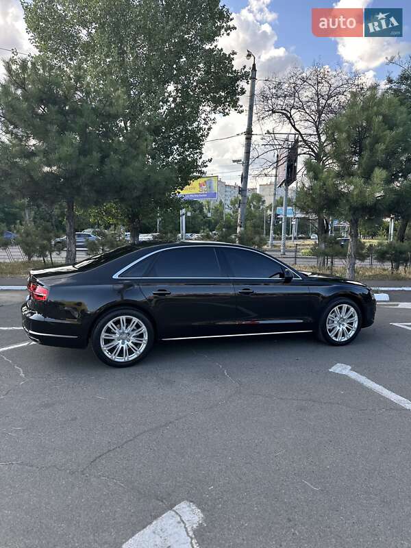 Седан Audi A8 2017 в Одессе