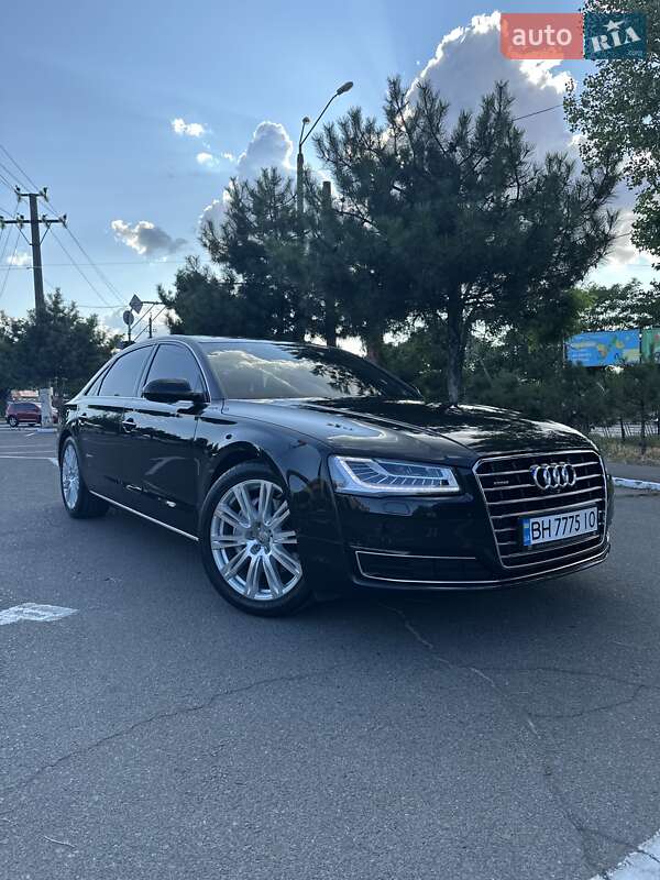 Седан Audi A8 2017 в Одессе