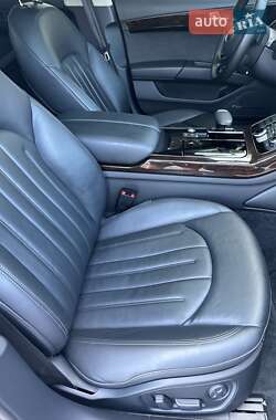 Седан Audi A8 2017 в 