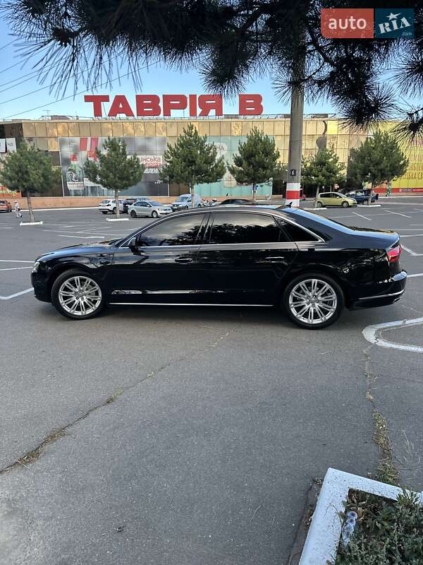 Седан Audi A8 2017 в Одессе