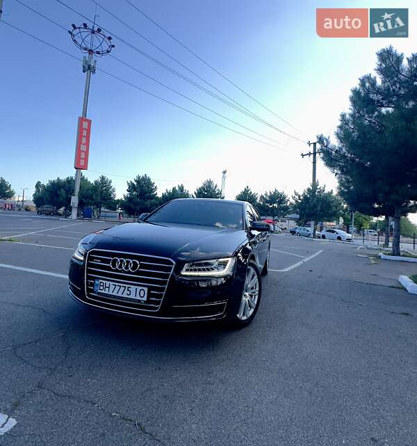 Седан Audi A8 2017 в Одессе