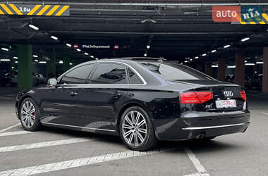 Седан Audi A8 2012 в 