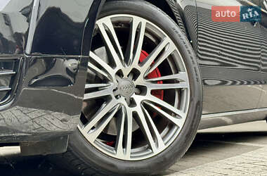 Седан Audi A8 2012 в 