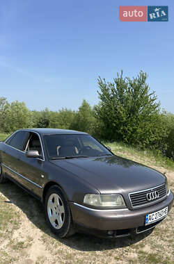 Седан Audi A8 2000 в 