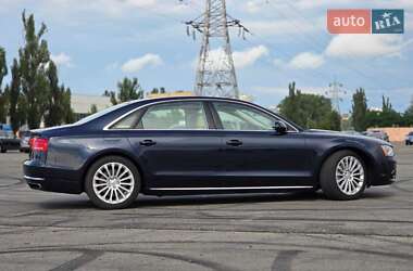 Седан Audi A8 2013 в 