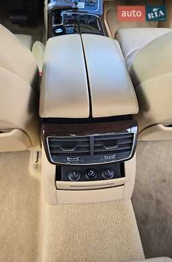 Седан Audi A8 2013 в 