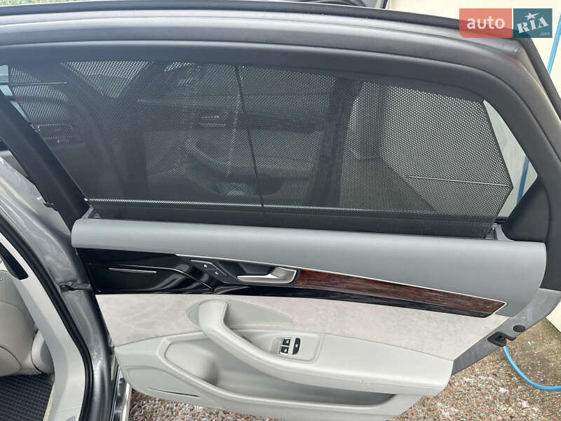 Седан Audi A8 2013 в Киеве