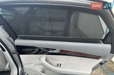 Седан Audi A8 2013 в 