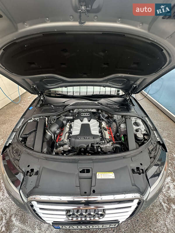Седан Audi A8 2013 в Киеве