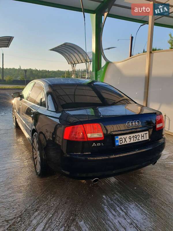 Седан Audi A8 2004 в Хмельницком