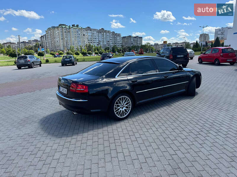 Седан Audi A8 2005 в Львові