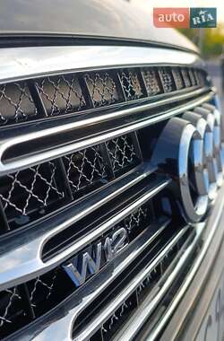Седан Audi A8 2012 в 