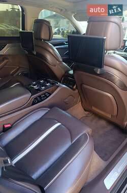 Седан Audi A8 2012 в 