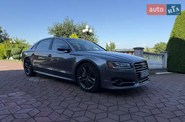 Седан Audi A8 2016 в 