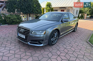 Седан Audi A8 2016 в Киеве