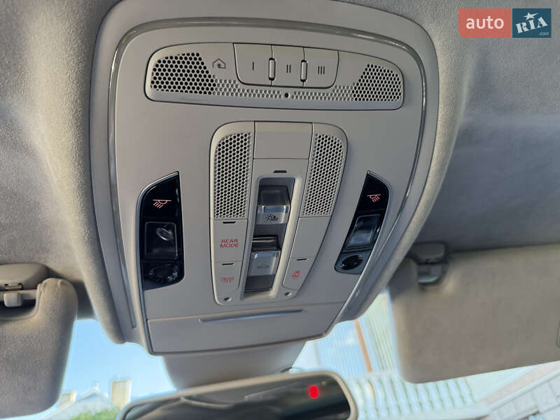 Седан Audi A8 2016 в Киеве фото 20 Седан Audi A8 2016 в Киеве