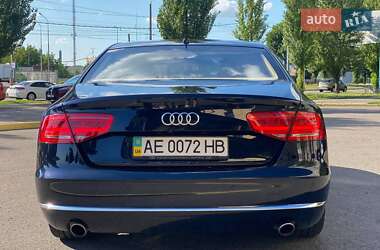 Седан Audi A8 2010 в 