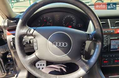 Седан Audi A8 2001 в 