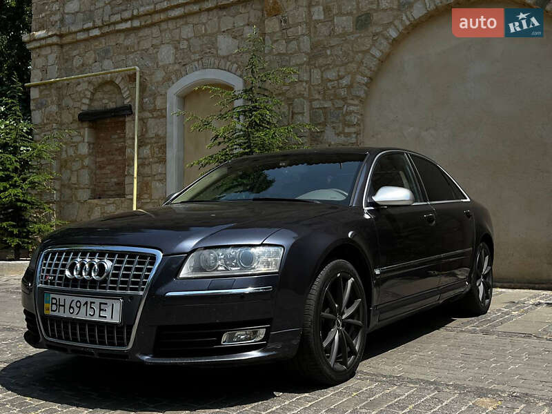 Седан Audi A8 2006 в Одессе