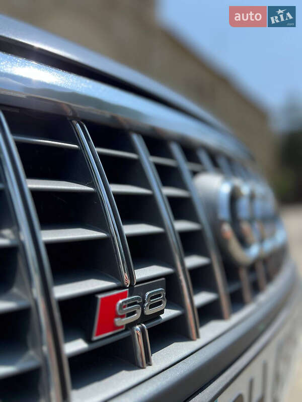 Седан Audi A8 2006 в Одессе