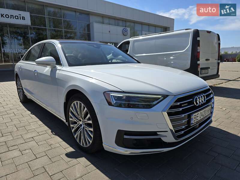 Седан Audi A8 2018 в 