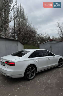 Седан Audi A8 2014 в 