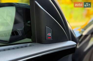 Седан Audi A8 2016 в 