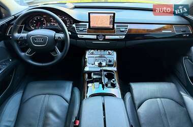 Седан Audi A8 2016 в 