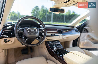 Седан Audi A8 2013 в 