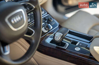 Седан Audi A8 2013 в 