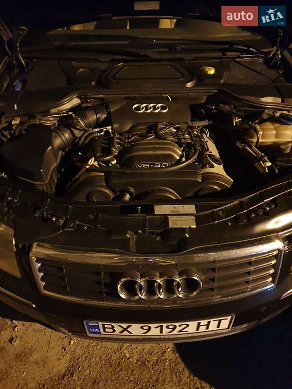 Седан Audi A8 2004 в Хмельницком