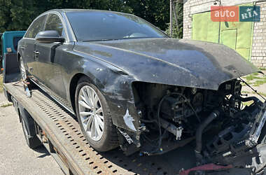 Седан Audi A8 2013 в 
