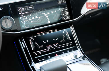Седан Audi A8 2018 в 