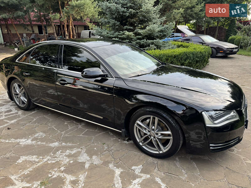 Седан Audi A8 2013 в Киеве