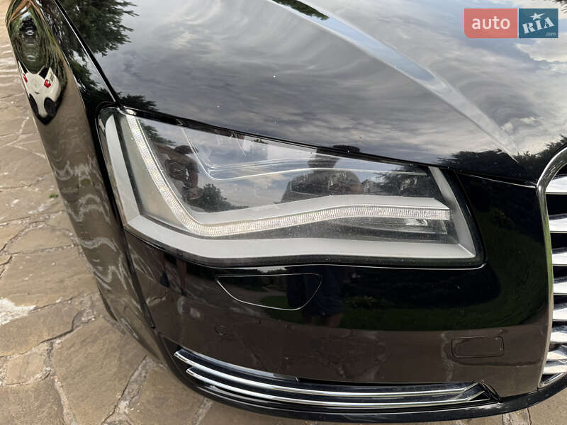 Седан Audi A8 2013 в Киеве