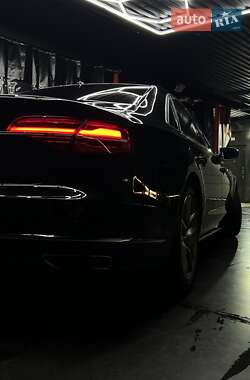 Седан Audi A8 2013 в 