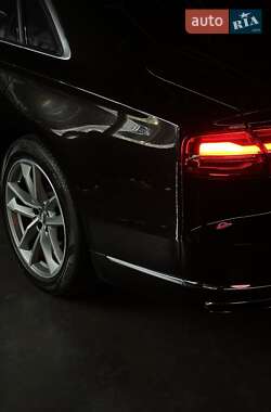 Седан Audi A8 2013 в 