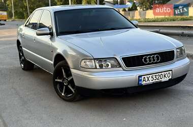 Седан Audi A8 1996 в Полтаві