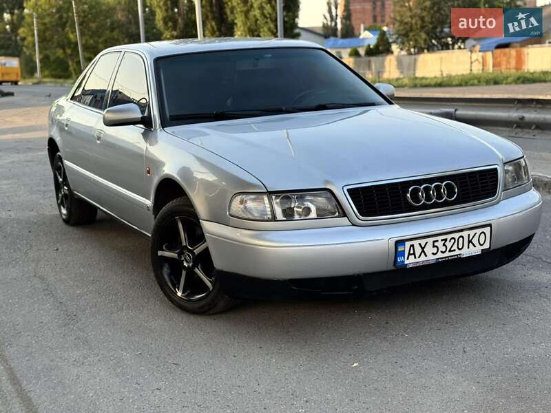 Audi A8 1996