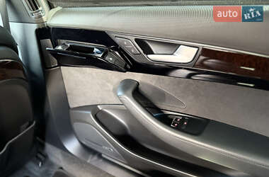 Седан Audi A8 2014 в 