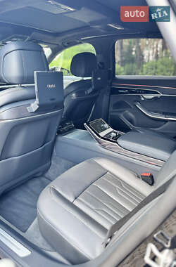 Седан Audi A8 2022 в 