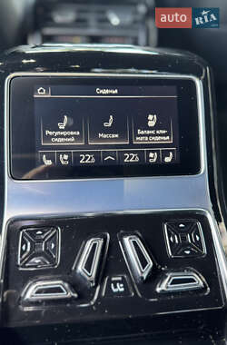 Седан Audi A8 2022 в Киеве