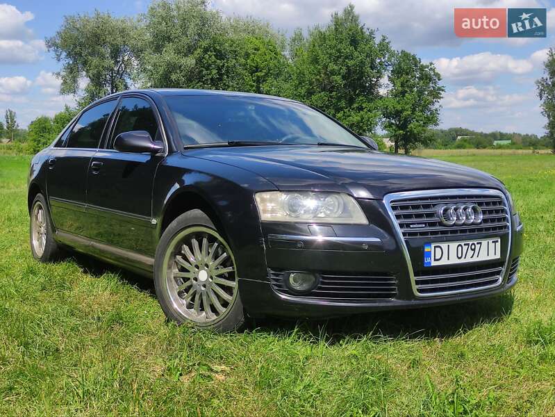 Седан Audi A8 2004 в Зіньківі