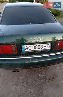 Седан Audi A8 2001 в 