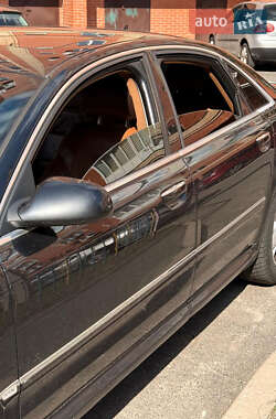 Седан Audi A8 2005 в 