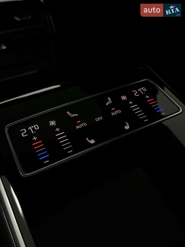 Седан Audi A8 2019 в Одессе